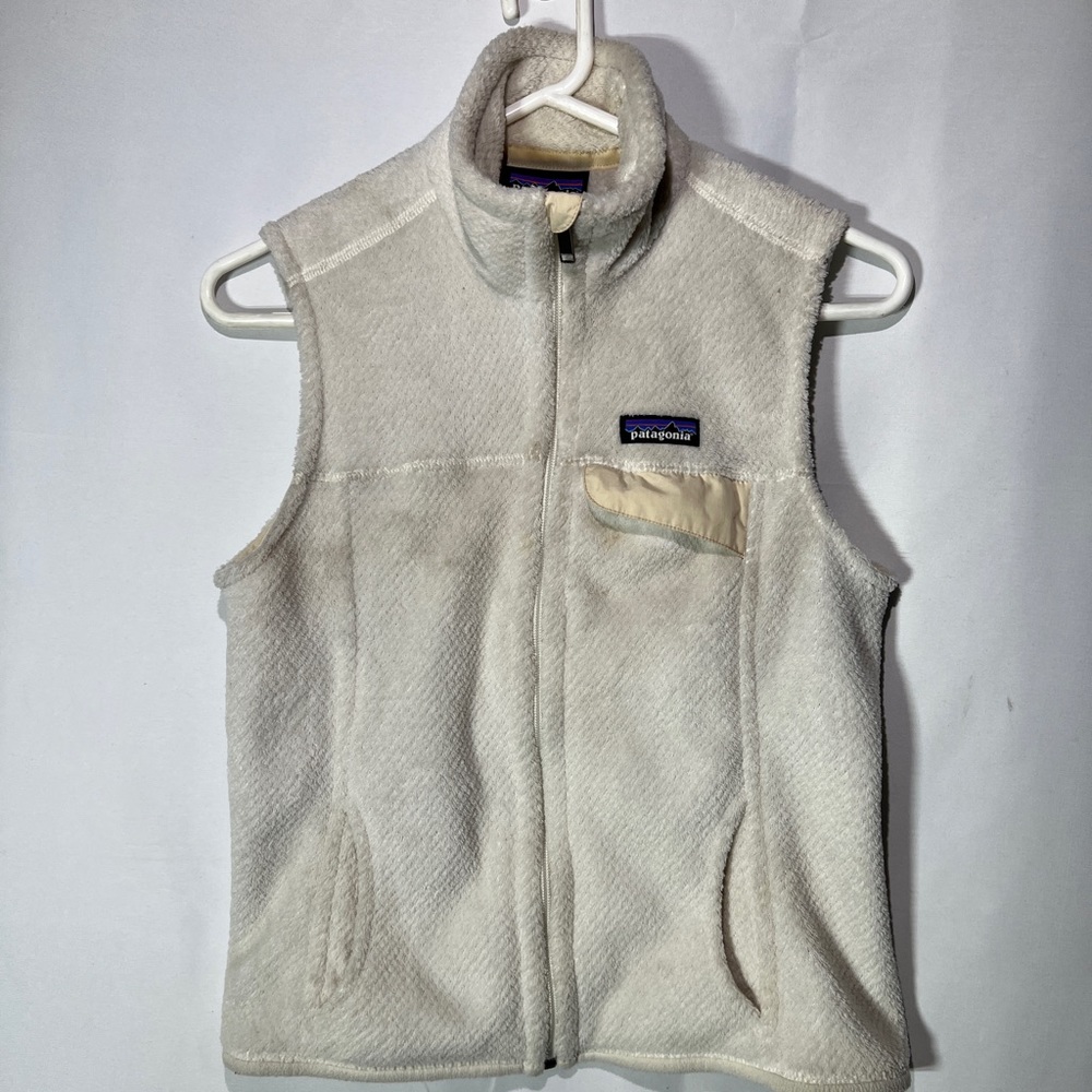 Patagonia Women’s Fleece White Sweater Size S.
